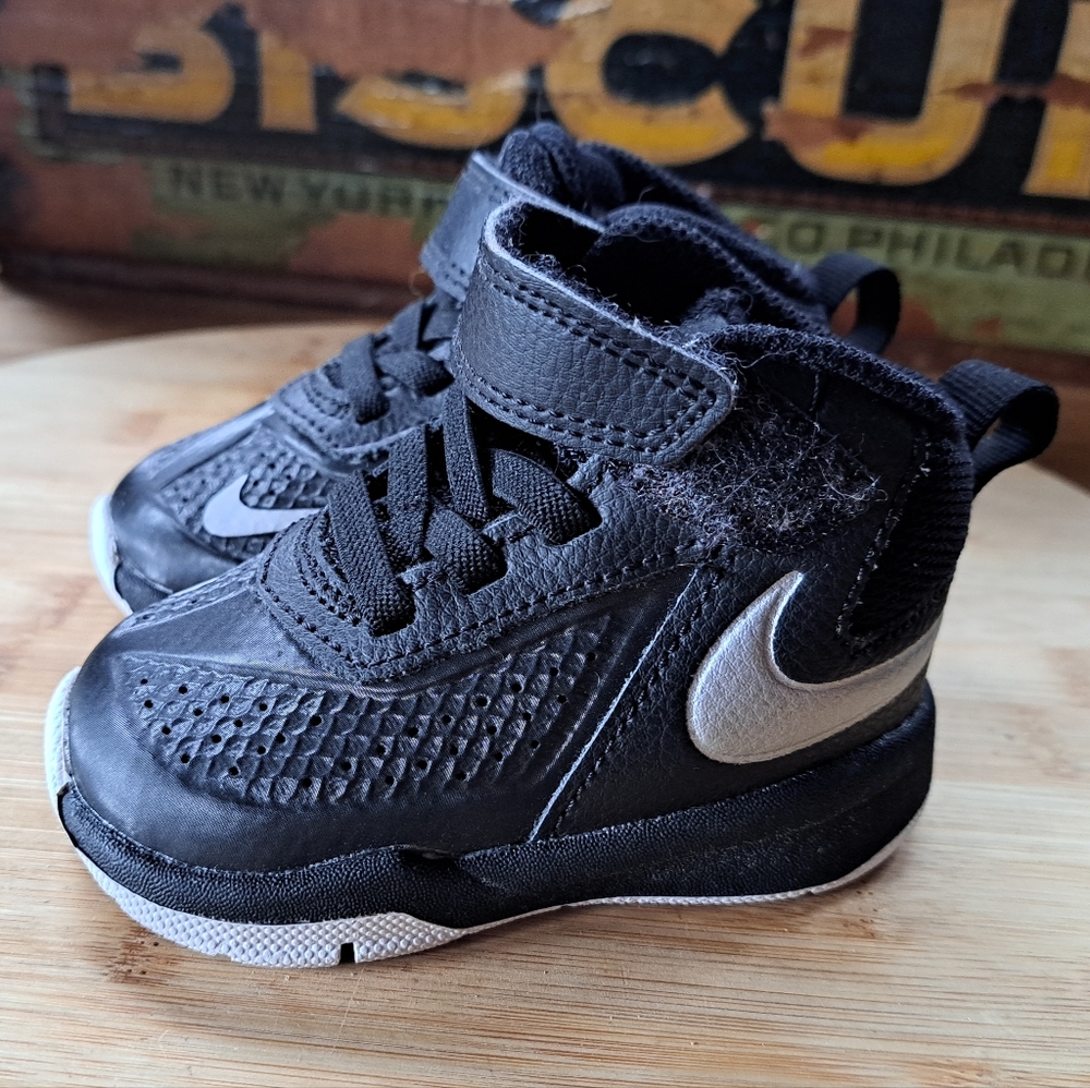 Nike Sneakers, Infant Size 3, Team Hustle D7, Black High Tops, Basketball Shoes